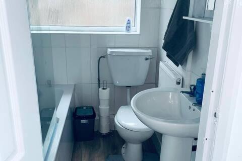 Comfortable Town House In Coventry City Centre别墅 外观 照片